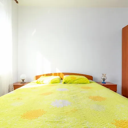 Apartamento 2 Bedroom In *