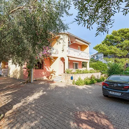 Awesome In With House Sea View Povljana