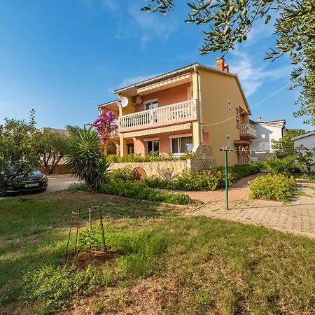 2 Bedroom In *